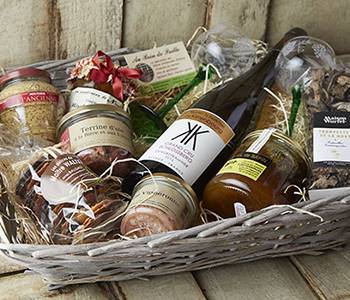 Découvrez nos paniers garnis de produits régionaux à offrir à vos proches à Sélestat dans le Bas-Rhin